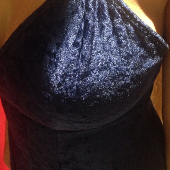 Blue velvet dress - Picture 3 of 3