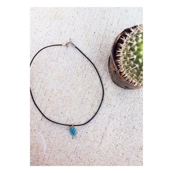 Turqouise Leaf Choker