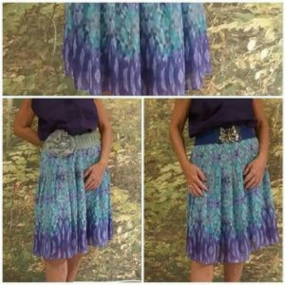 Jones New York Dresses & Skirts - Purple turquoise tan watercolor lined skirt