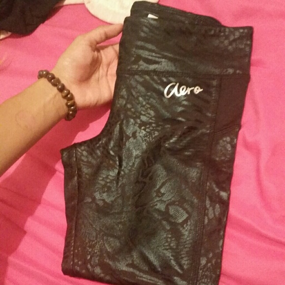Aero capri leggings