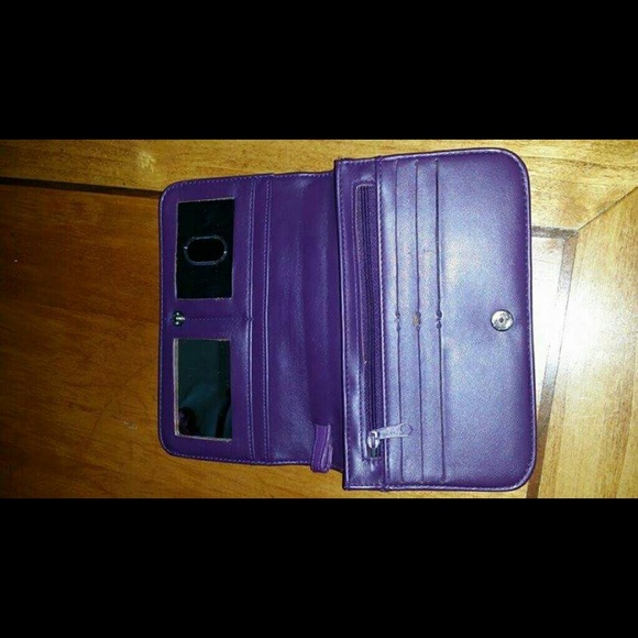 Buxton large purple wallet - Picture 3 of 4