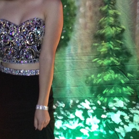 Prom Dress size XS top and bottom piece - Picture 2 of 2