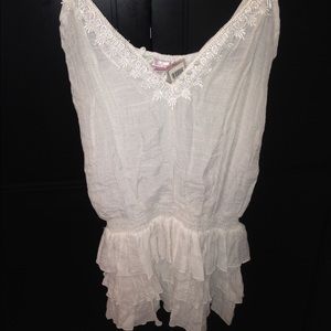 Cute tier blouse