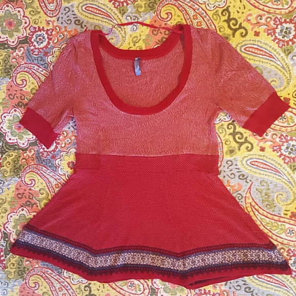 Free People red top with patterned design - Picture 1 of 4