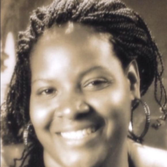Meet your Posher, Melika