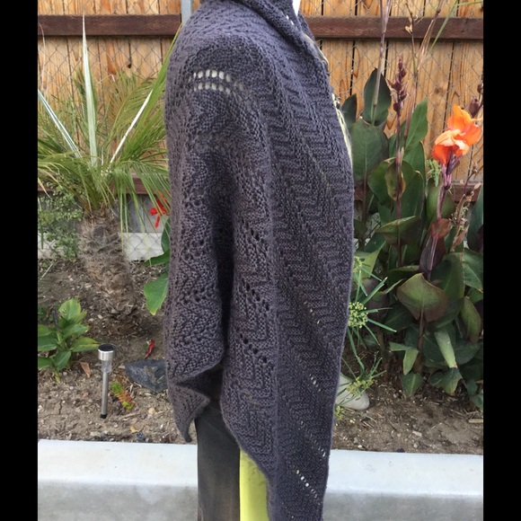 Gray knitted shawl