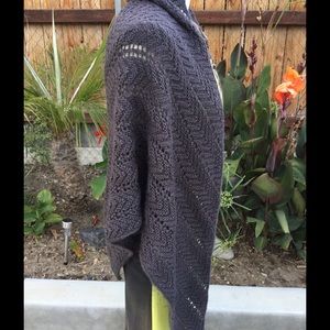 Gray knitted shawl