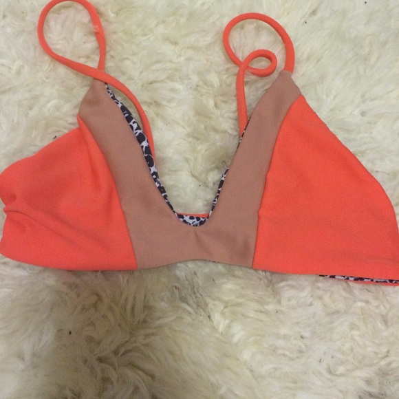 mango/topless pupukea acacia top
