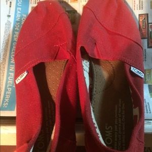 Red TOMS