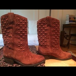 Lucky Brand suede leather boots, great for Fall!