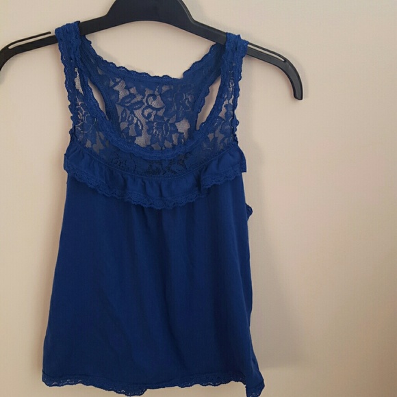 Abercrombie  royal  blue top. Can be bundle.