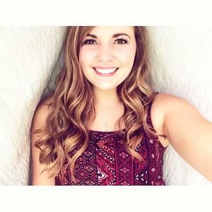 Meet your Posher, Brooke