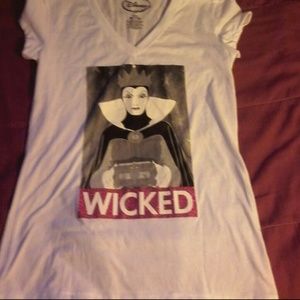 Disney Malefincent graphic tee wicked