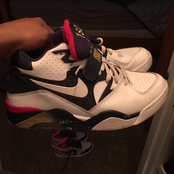 Shoes - Picture 1 of 1