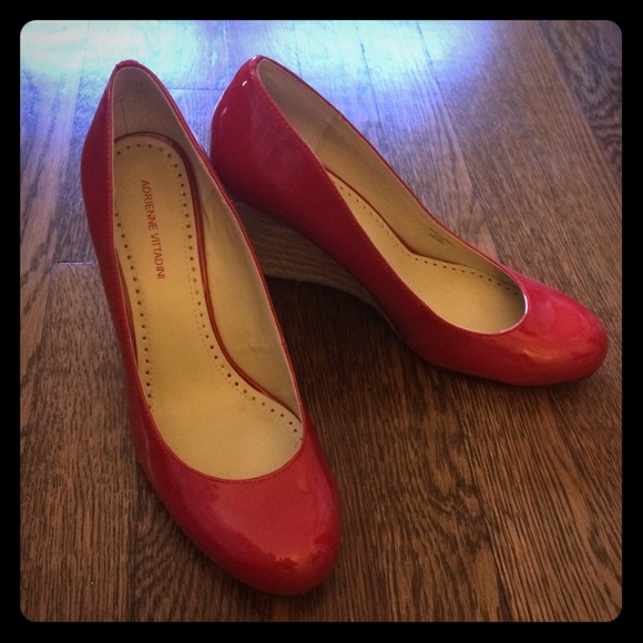 Adrienne Vittadini red patent wedges - size 8.5