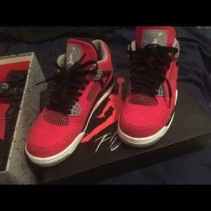 Jordan toro bravo 4s