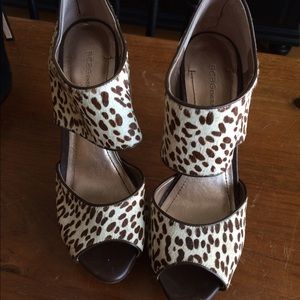 BCBGeneration Leopard heels