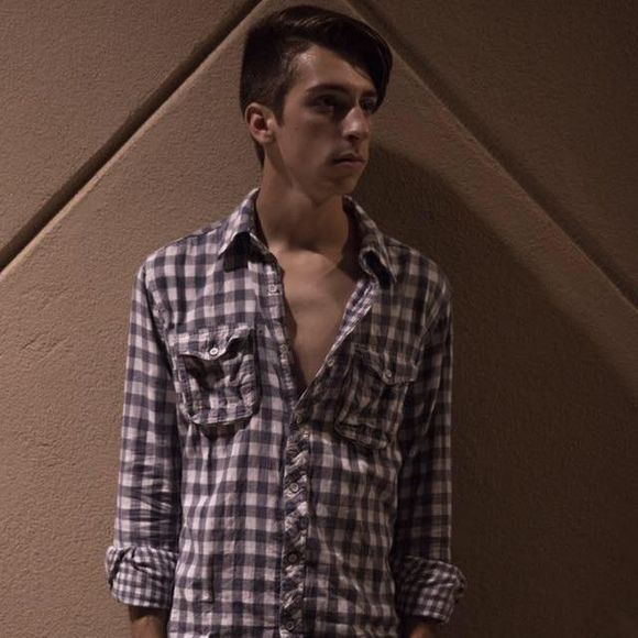 Meet your Posher, Sean - Picture 1 of 1