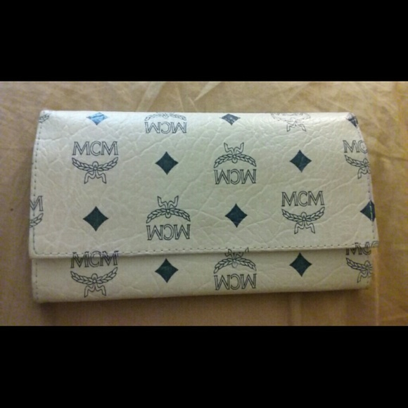 white mcm wallet