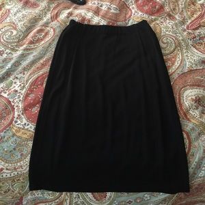 Tahari Skirt (Size Small - rayon stretch)