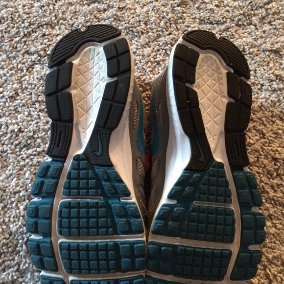 Nike Revolution 2 - Picture 3 of 4