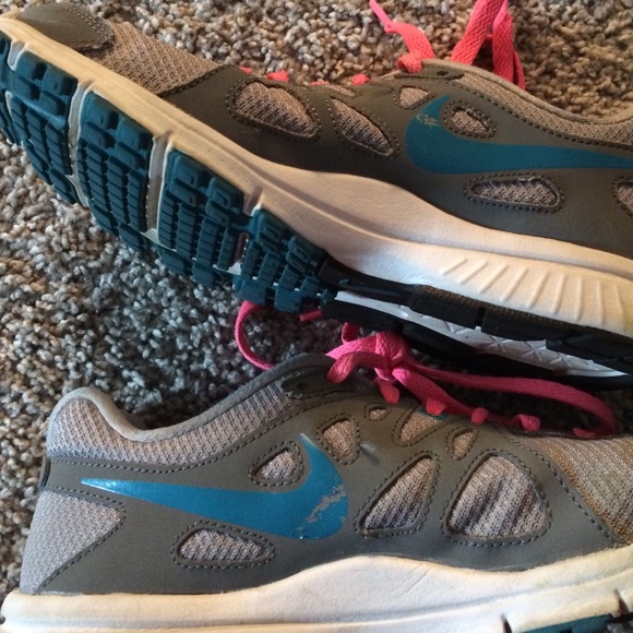 Nike Revolution 2 - Picture 4 of 4