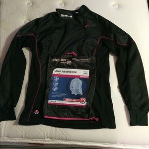 ***Brand spankin new *** black Thermal wear Large
