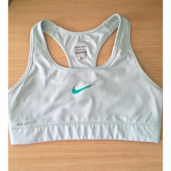 Nike Pro Classic Sports Bra