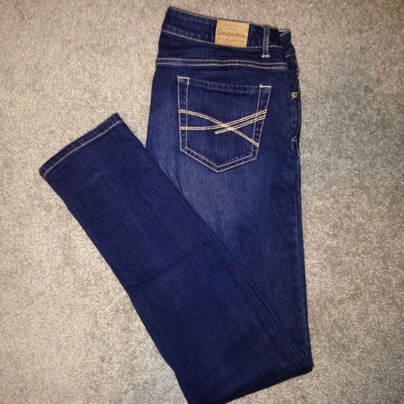 Skinny Jeans - Picture 3 of 3