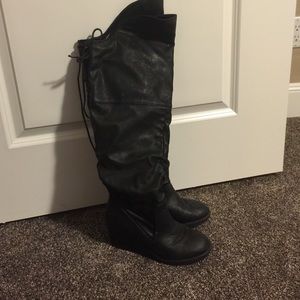 Pair of Victoria secrets boots