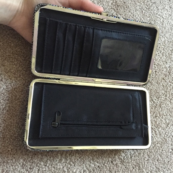 Wallet - Picture 4 of 4