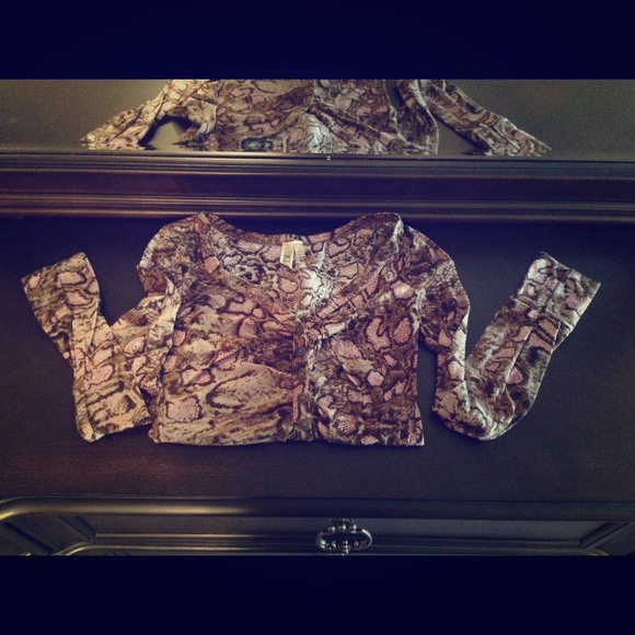 Long sleeve top