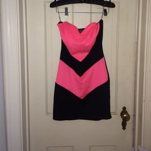 Color block body con dress