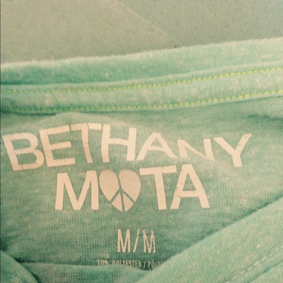 Bethany Mota - Picture 2 of 3