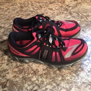 SOLD Brooks PureFlow