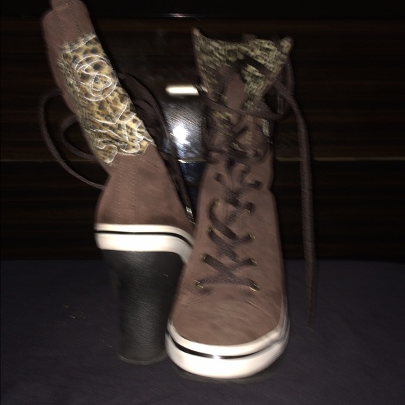 Wedge boots - Picture 3 of 3