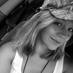 Meet your Posher, Holly