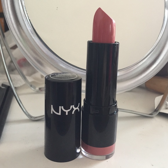 NYX lipsticks - Picture 2 of 2
