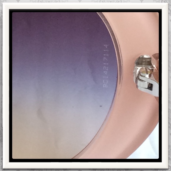 New Pink Chanel Sunglasses 5238 - Picture 4 of 4