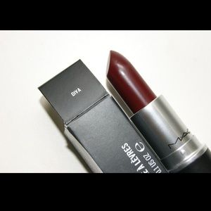 MAC Diva Lipstick