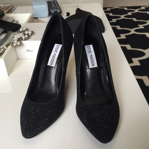 Steve Madden Black Suede Rhinestone Pumps