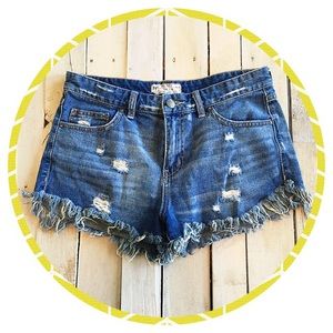⭐️FREE PEOPLE denim high waisted cut off shorts⭐️