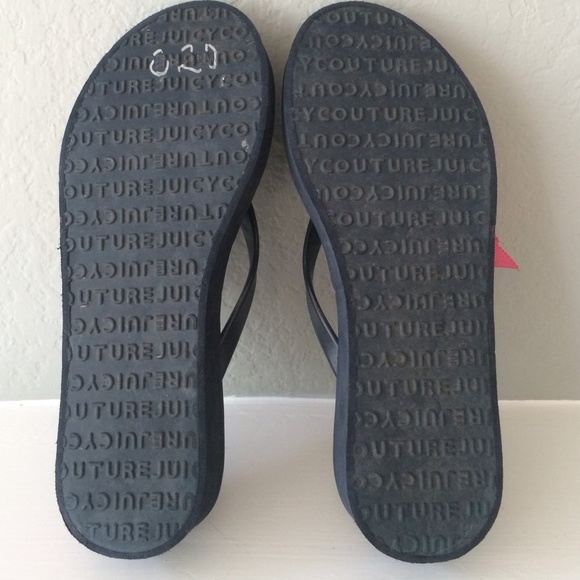 🚫SOLD ON MERCARI🚫 Juicy Couture Flip Flops - Picture 3 of 4