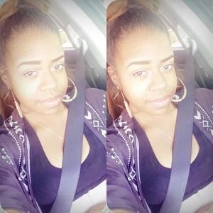 Meet your Posher, Desiree