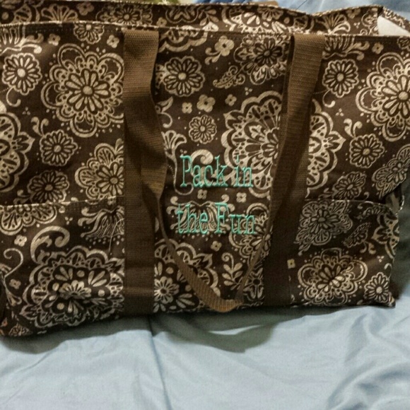 Super organizing tote by 31!