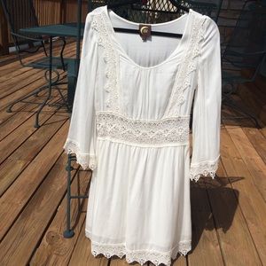Planet Blue 3/4 White Dress with Lace