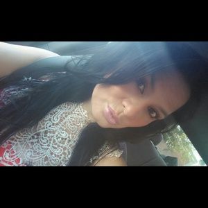 Meet your Posher, Yadira