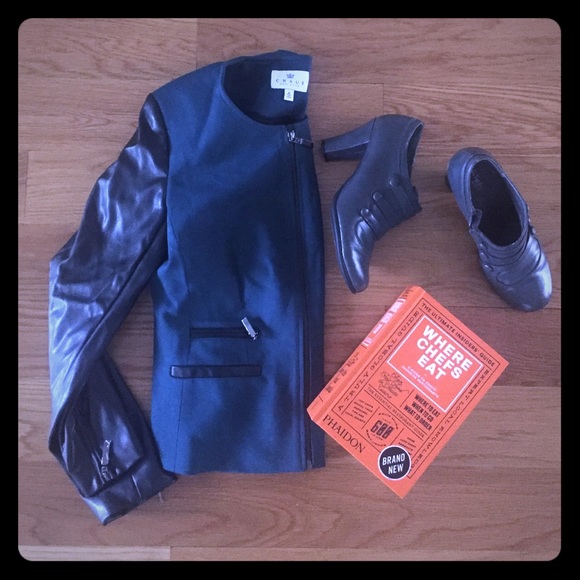 {Chaus} Teal and Black Jacket
