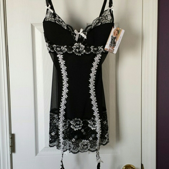 B&W Med. Chemise - Picture 1 of 2