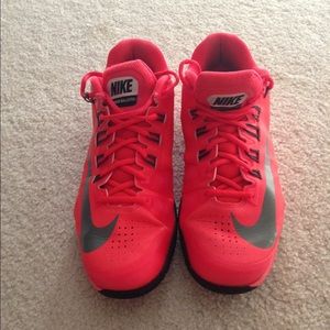 Nike women's tennis shoes